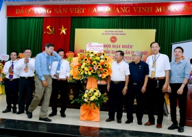 BLL họ Đồng TP. Chí Linh tham dự và chúc mừng thành công Đại hội họ Đồng tỉnh Bắc Giang lần thứ nhất