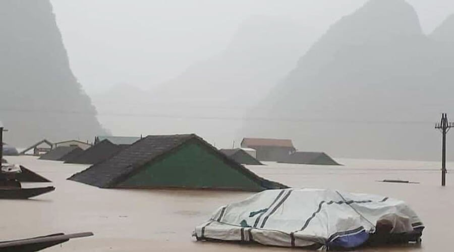 Họ Đồng TP. Chí Linh đóng góp ủng hộ đồng bào miền Trung bị ảnh hưởng bởi lũ lụt